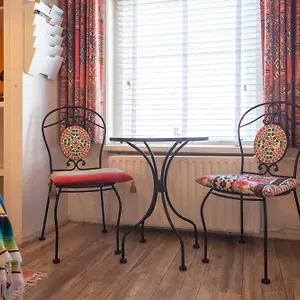 https://bb-little-miss-sunshine.zandvoort-hotels.com
